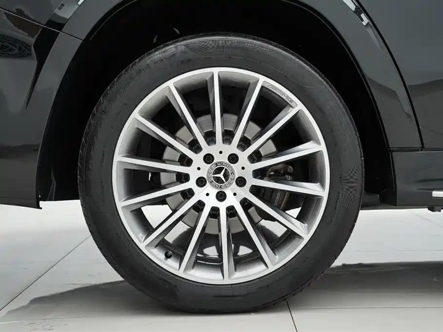 Mercedes-Benz GLS 2017 GLS 500 4MATIC фото 32