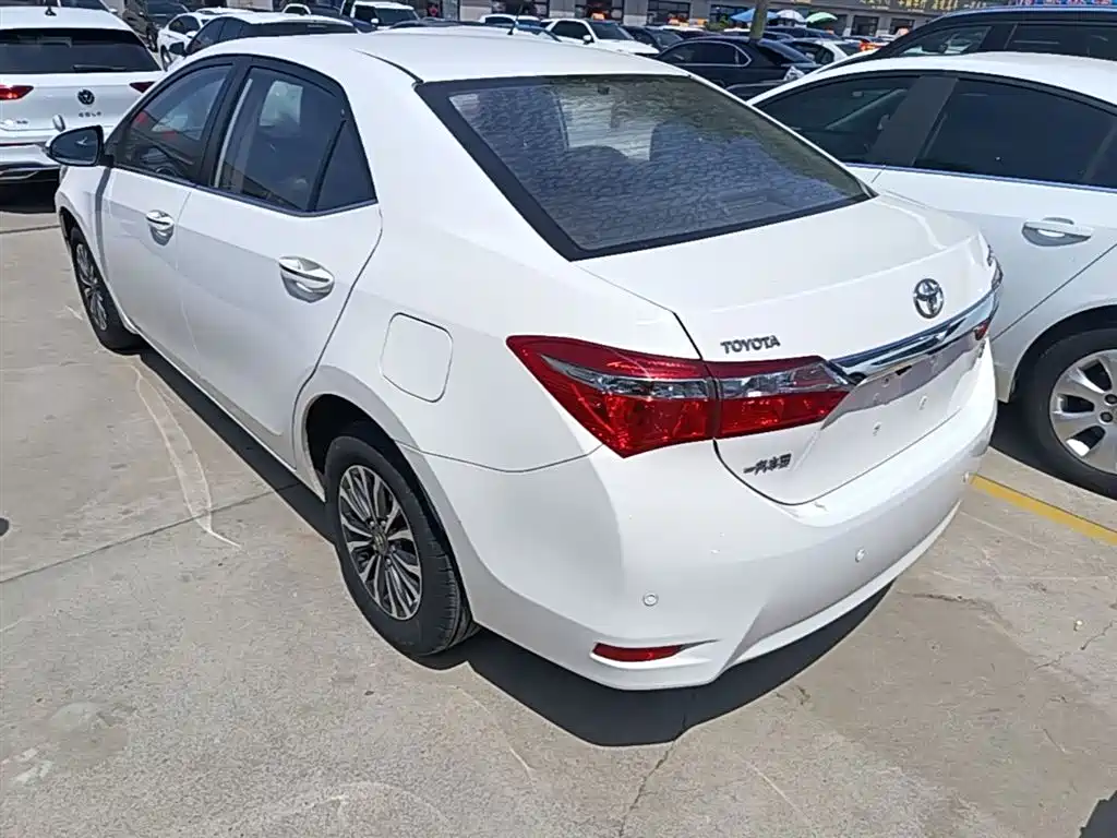 Toyota Corolla 2018 1.2T S-CVT GL Smart Edition фото 5