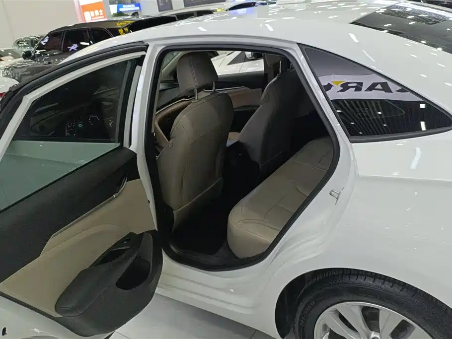 Buick Excelle 2021 Exemplar 1.5L Auto Elite фото 11
