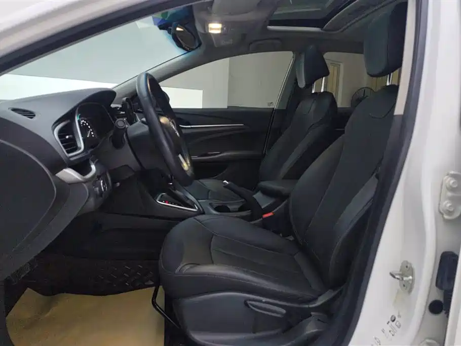 Buick Excelle 2019 18T Auto Connected Elite China VI фото 9