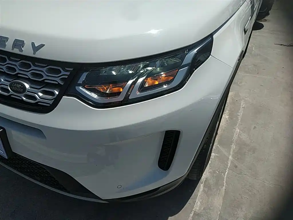 Land Rover Discovery Sport 2020 200PS Family Edition фото 24