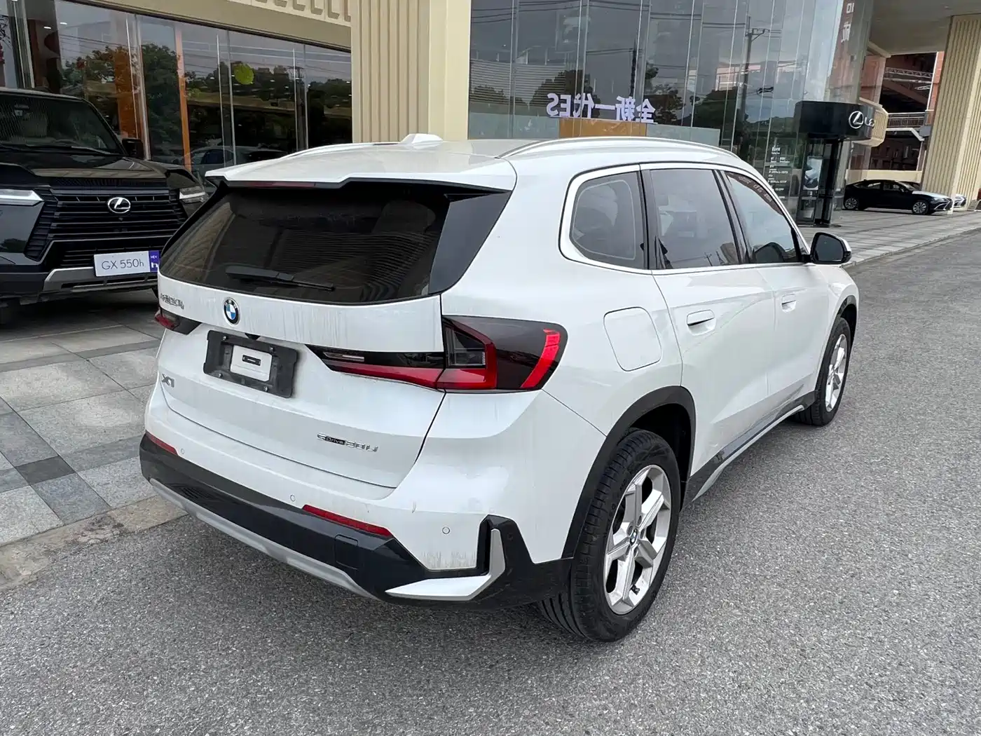 BMW X1 2023 sDrive20Li X Design Package фото 3