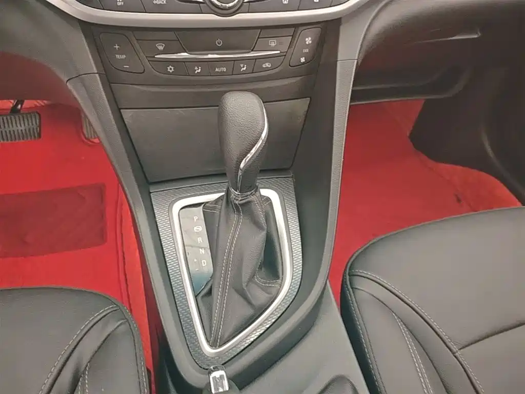 Buick Excelle 2019 18T Auto Connected Elite China VI фото 10