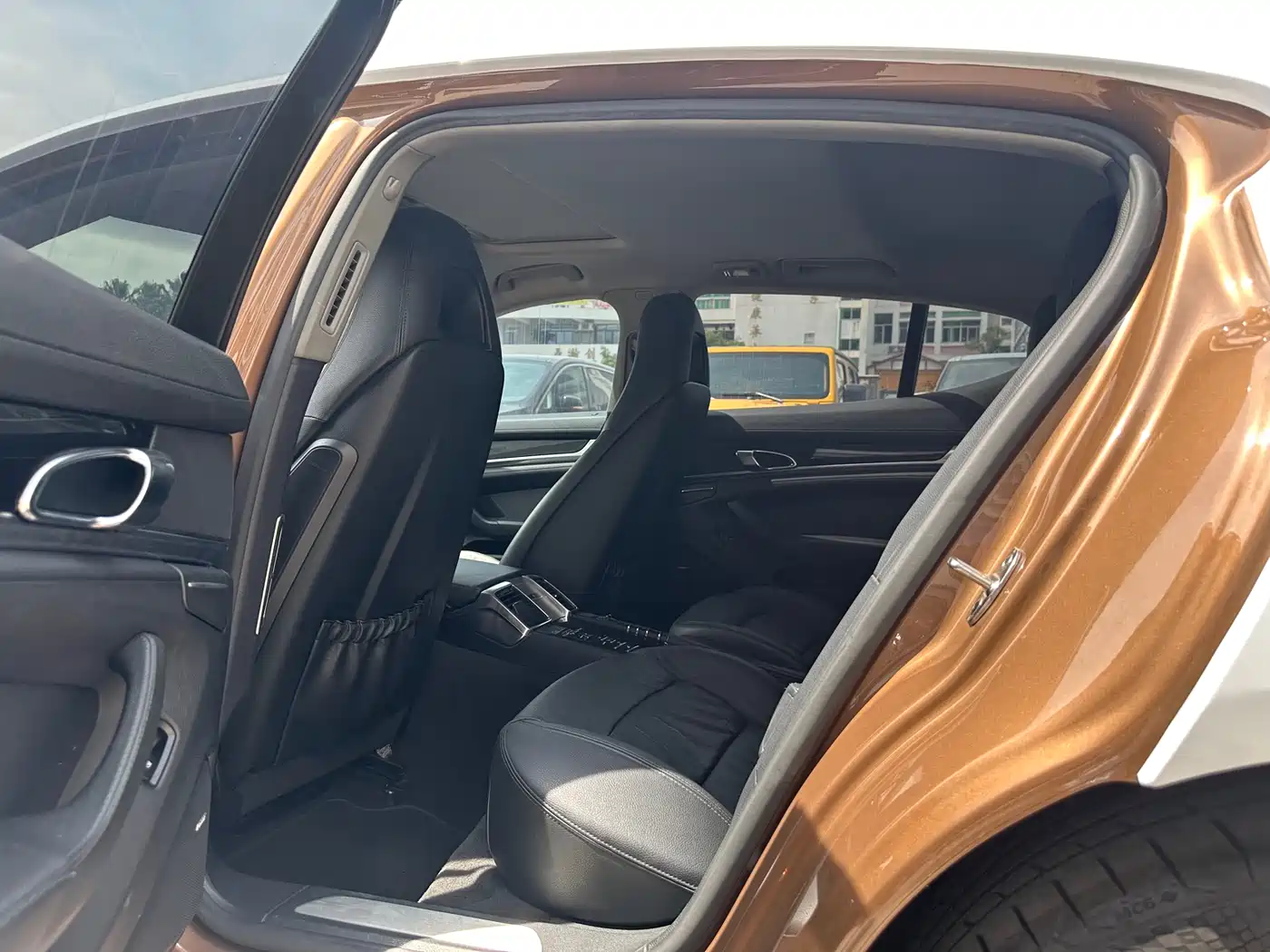 Porsche Panamera 2014 Panamera 4 3.0T фото 8