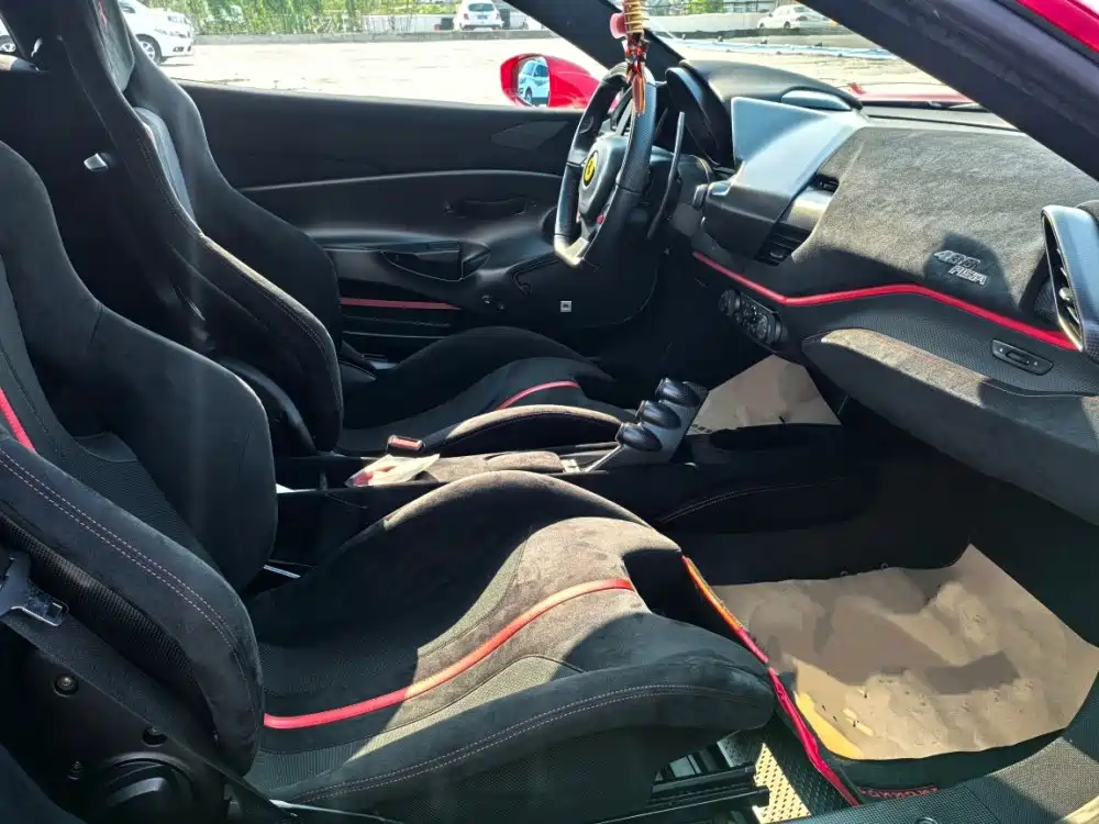 Ferrari 488 2019 2018 488 Pista