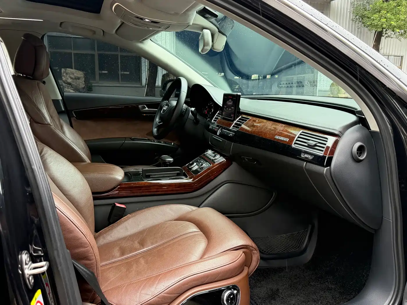 Audi A8 2011 2011 A8L 3.0 TFSI quattro Comfort (213kW)