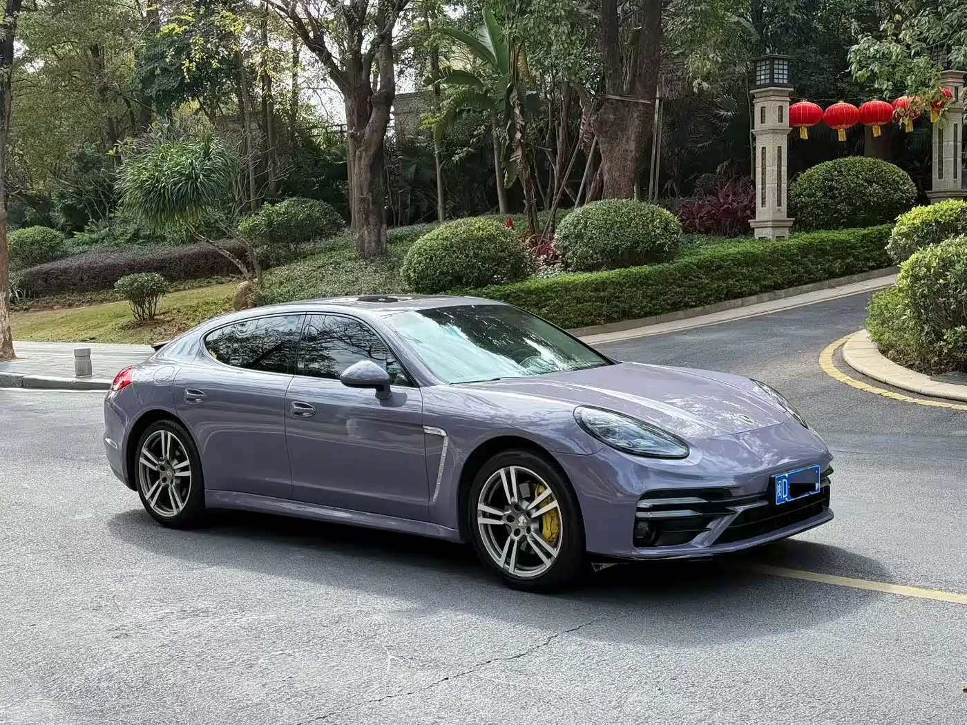 Porsche Panamera 2010 Panamera 4 3.6L фото 3