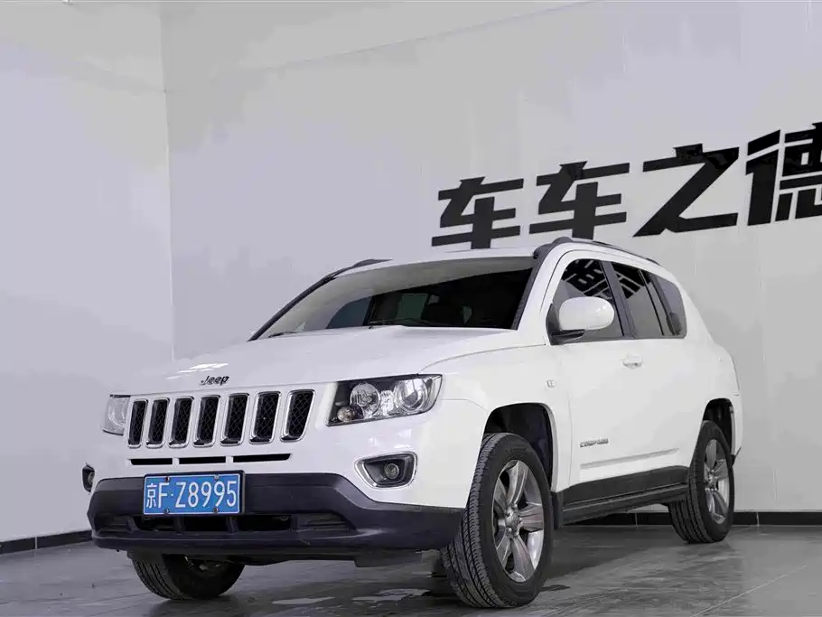 Jeep Compass (Import) 2014 2014 2.4L 4WD Serpentine Collector's Edition