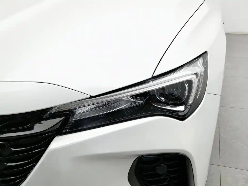 Фото 7 - Buick Verano