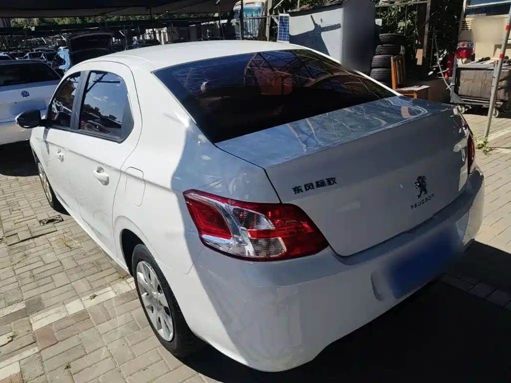 Peugeot 301 2017 2016 1.6L Manual Comfort Edition