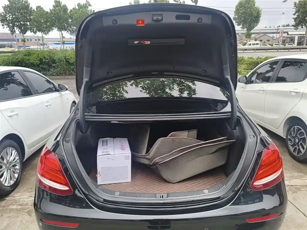 Mercedes-Benz E-Class 2018 Facelift E 200 L фото 19