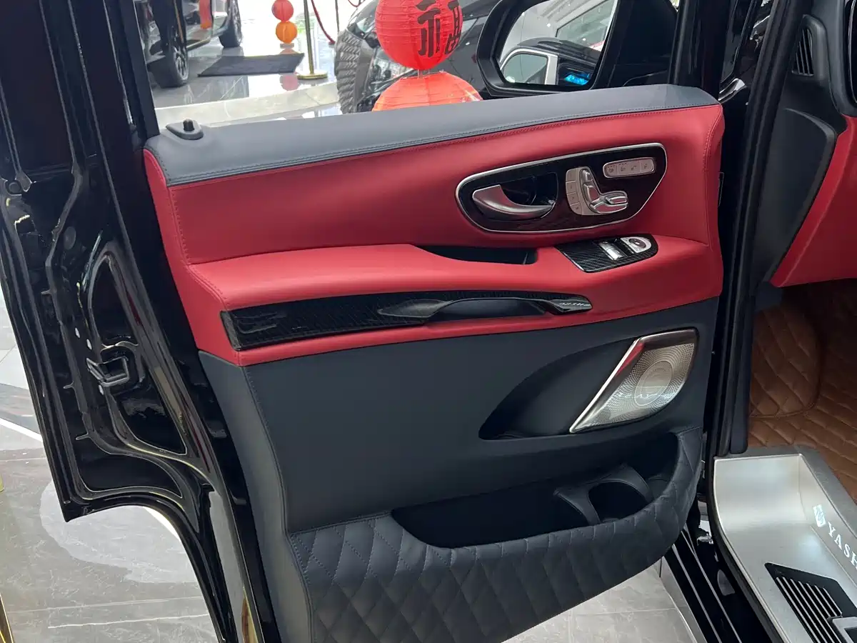 Mercedes-Benz Vito 2024 2.0T Business 7-Seater фото 4