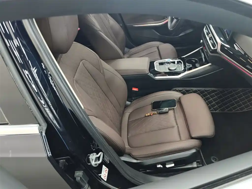 BMW i3 2022 eDrive 35 L фото 25