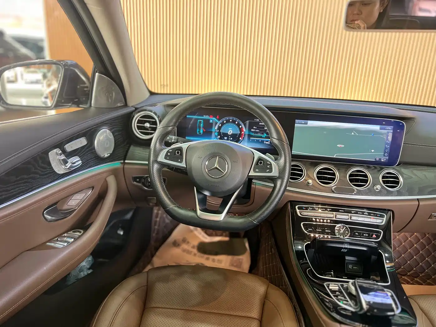 Mercedes-Benz E-Class 2017 E 300 L Sport Luxury фото 11