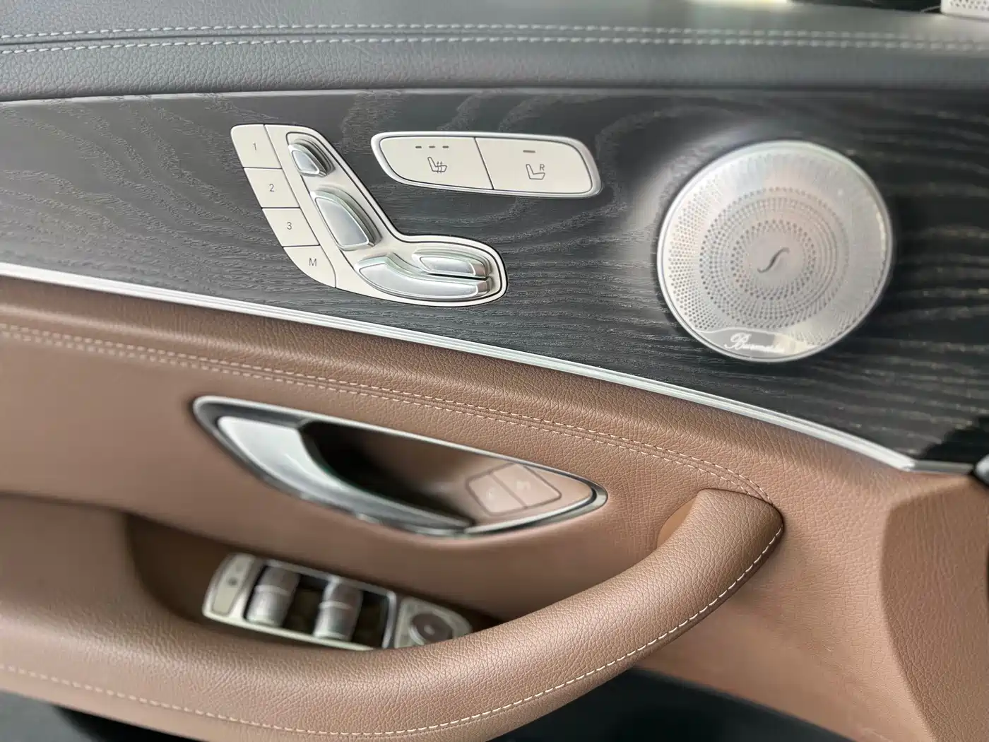 Mercedes-Benz E-Class 2017 E 300 L Sport Luxury фото 9