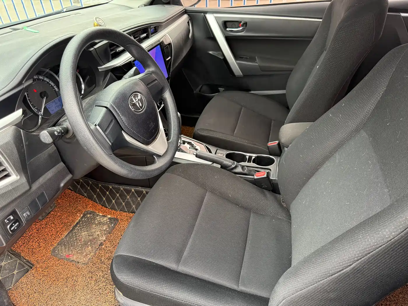 Toyota Corolla 2017 Facelift 1.6L S-CVT GL фото 6