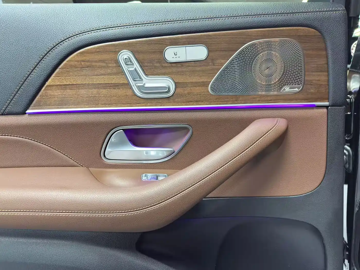 MERCEDES-BENZ GLS