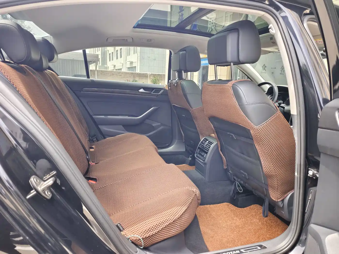 Volkswagen Magotan 2017 330TSI DSG Luxury фото 17