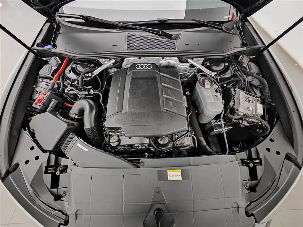 Audi A6L 2023 40 TFSI Luxury Dynamic фото 6