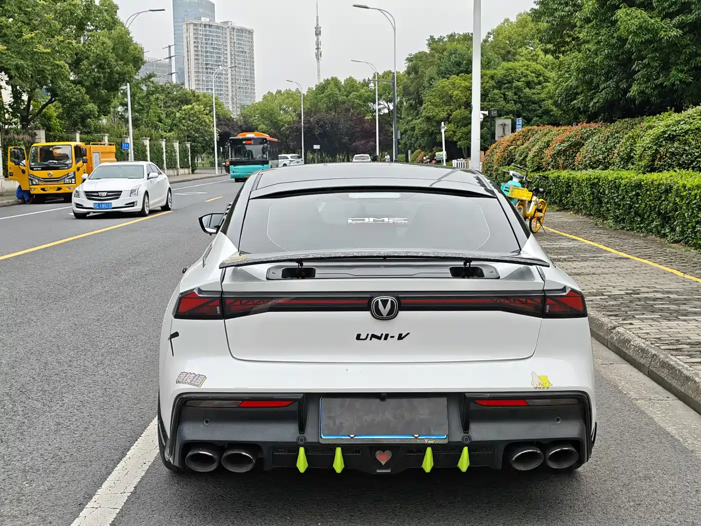 CHANGAN UNI-V