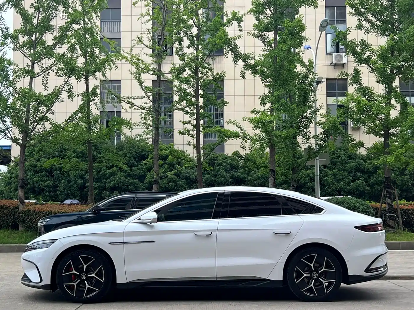 BYD Han 2022 EV Genesis Edition 715KM FWD Flagship фото 12