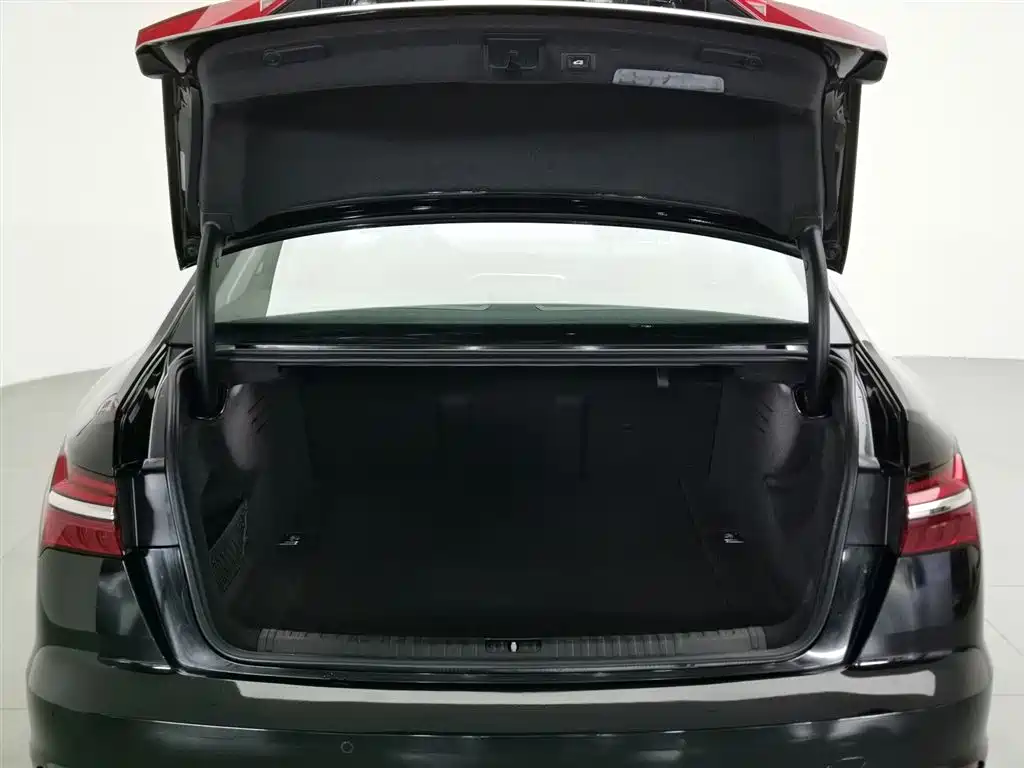 Audi A6L 2021 45 TFSI Exclusive Elegance фото 16