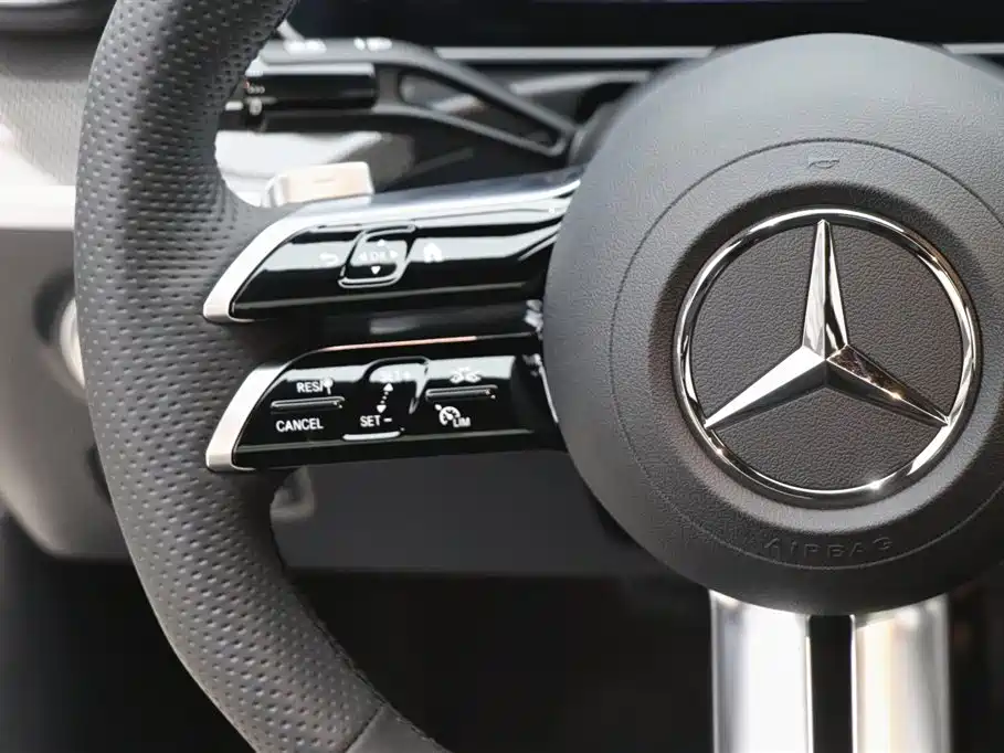 Mercedes-Benz C-Class 2024 Facelift C 260 L Sport фото 16
