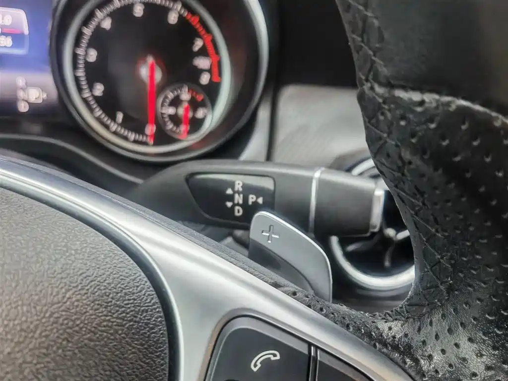 Mercedes-Benz GLA 2019 GLA 200 Dynamic фото 13
