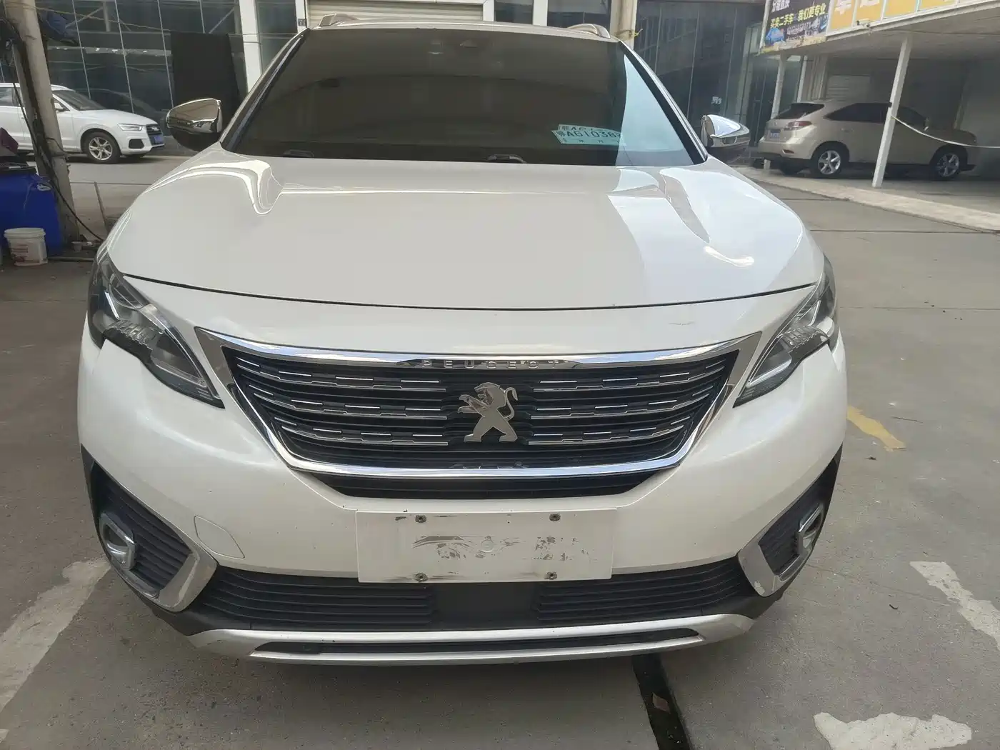 Фото 1 - Peugeot 5008