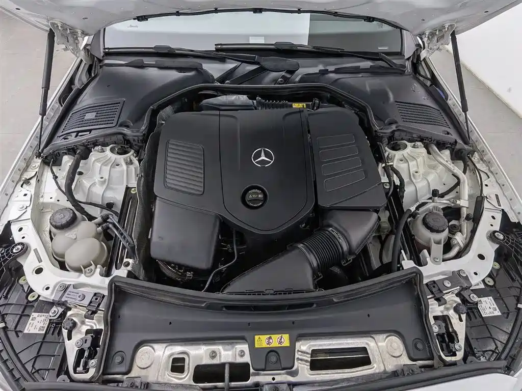Mercedes-Benz C-Class 2023 Facelift C 260 L Sport Edition фото 6