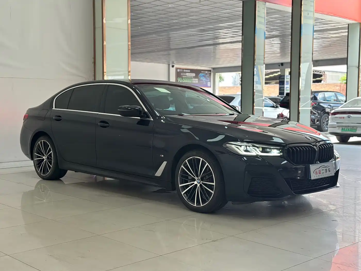 BMW 5 Series 2021 530Li Leading M Sport Package фото 3