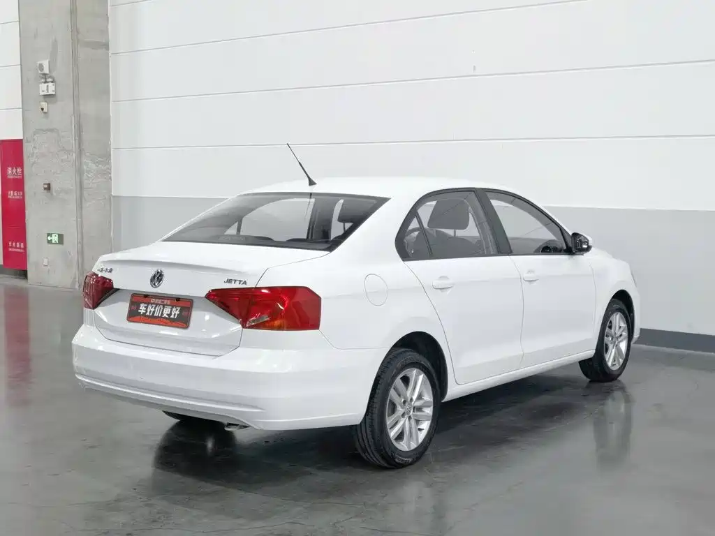 صورة 2 - Volkswagen Jetta