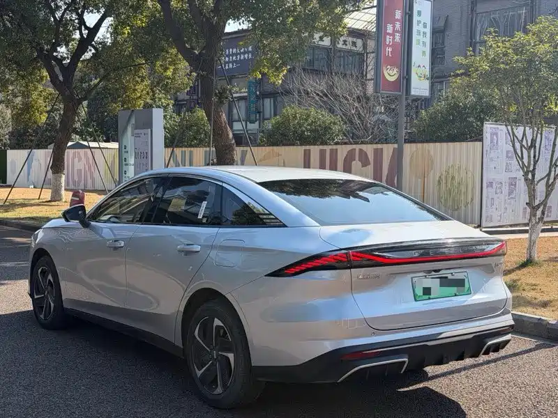 GEELY GALAXY GALAXY L6