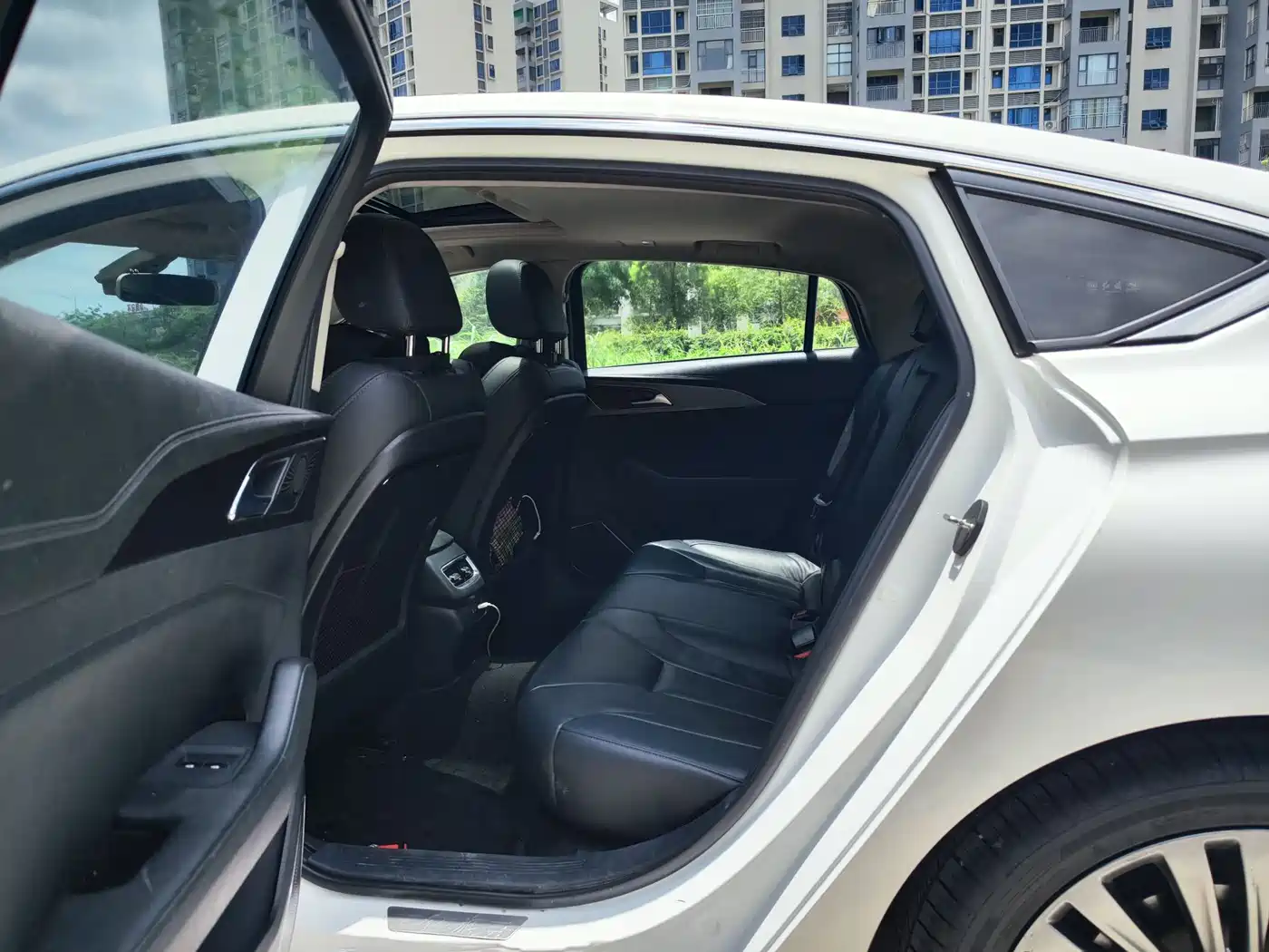 Hongqi H5 2020 1.5T DCT Qiyue Edition фото 8