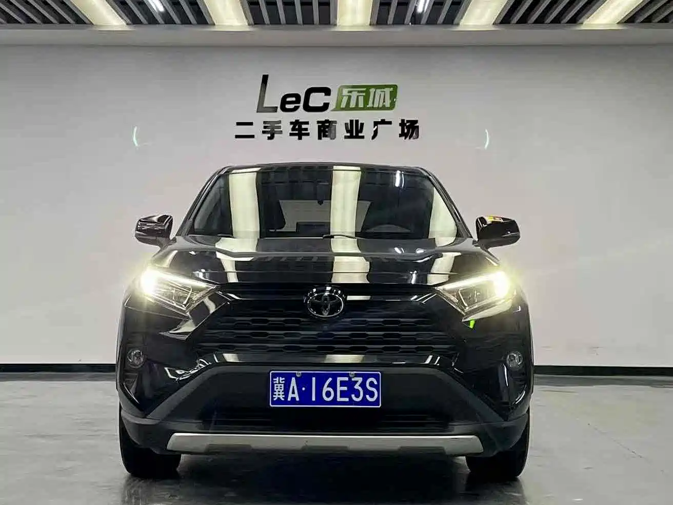 Toyota RAV4 Rongfang 2023 2.0L CVT 2WD Fashion Edition фото 2