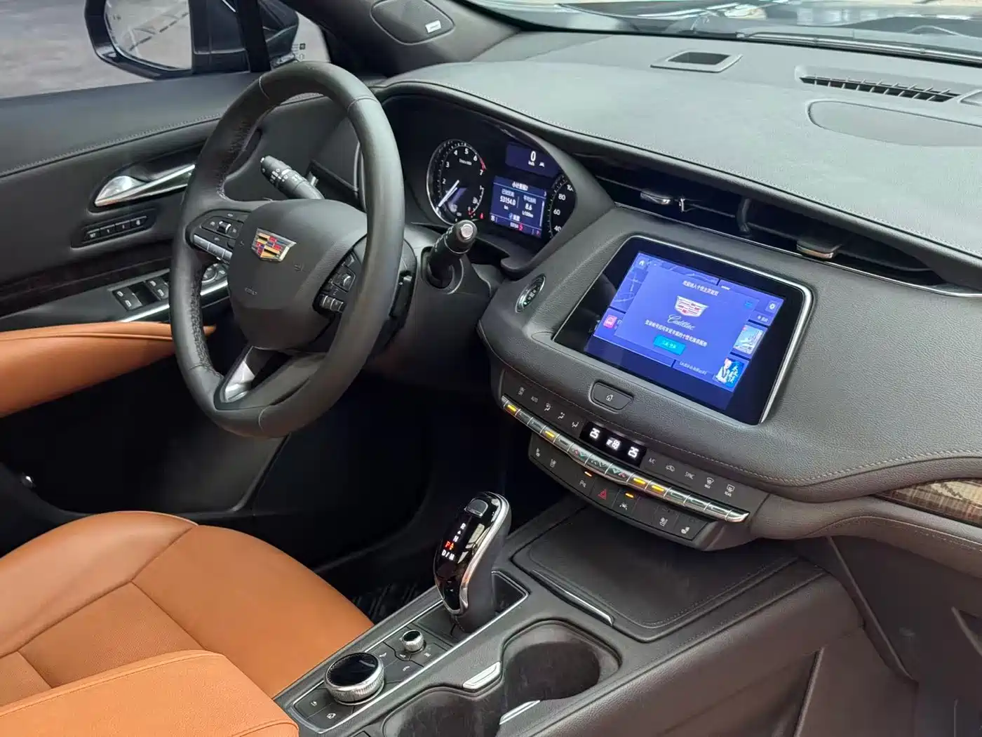 Cadillac XT4 2022 28T FWD Premium фото 10