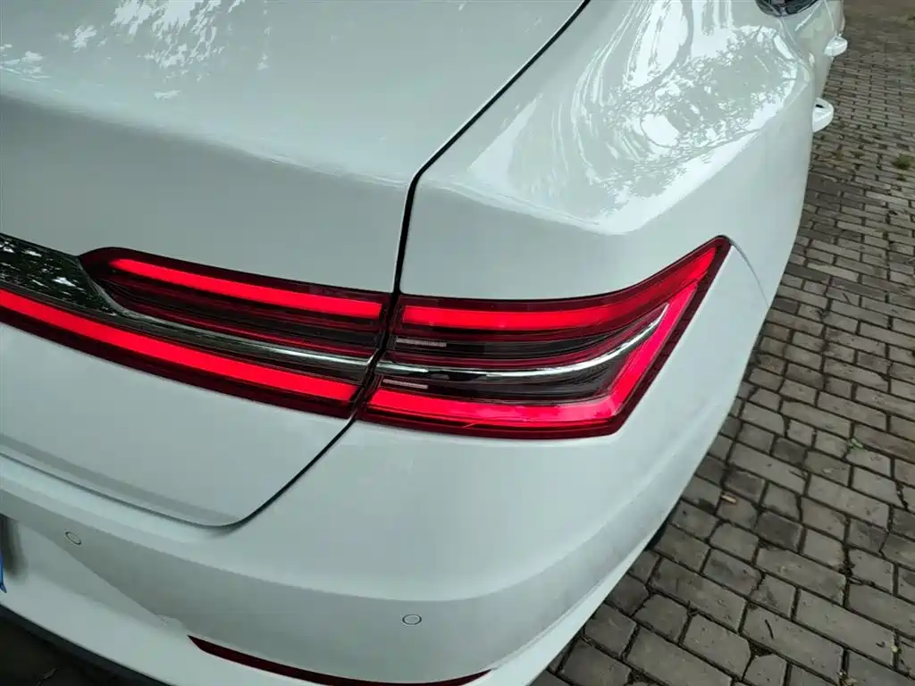 BYD Qin Pro 2018 1.5TI Automatic Smart Connected Premium Edition фото 8