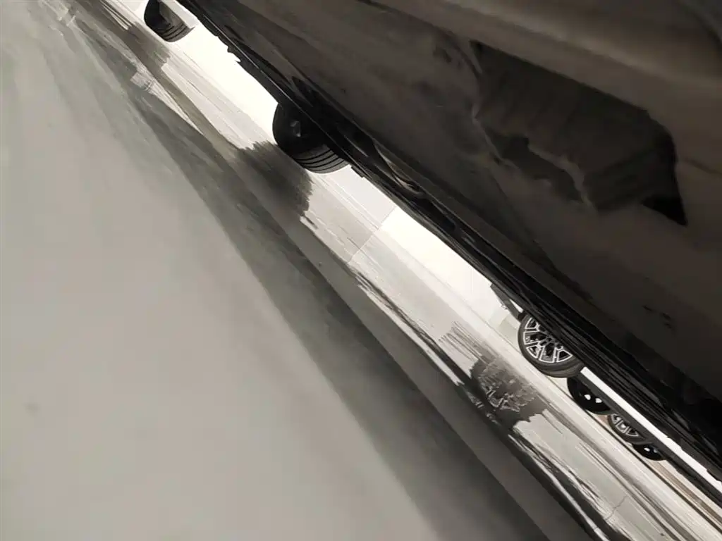 BMW 3 Series 2023 325Li M Sport Black Night Package фото 2