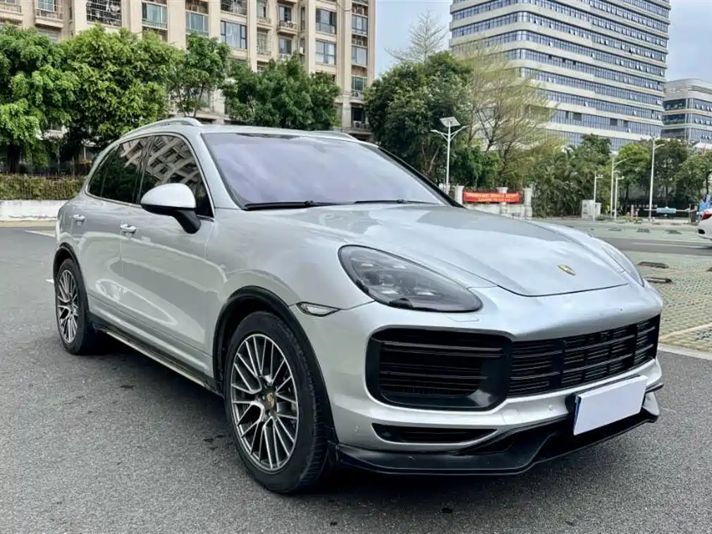 Porsche Cayenne 2011 Cayenne S 4.8L фото 3