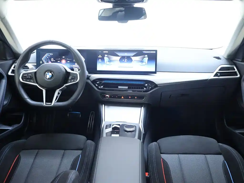 BMW 2 Series (Import) 2025 2025 225i M Sport Shadowline Package