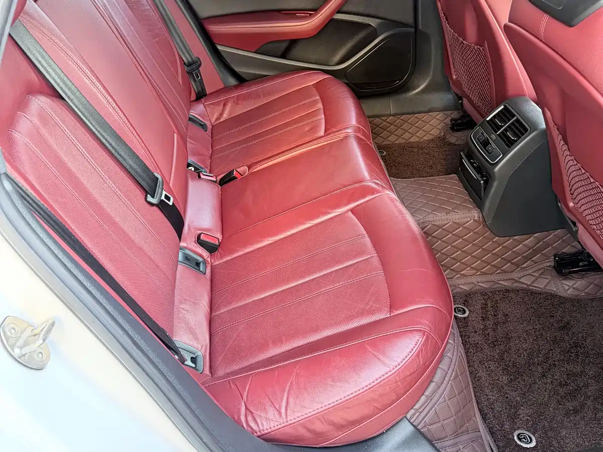 Audi A4L 2022 40 TFSI Luxury Dynamic фото 5