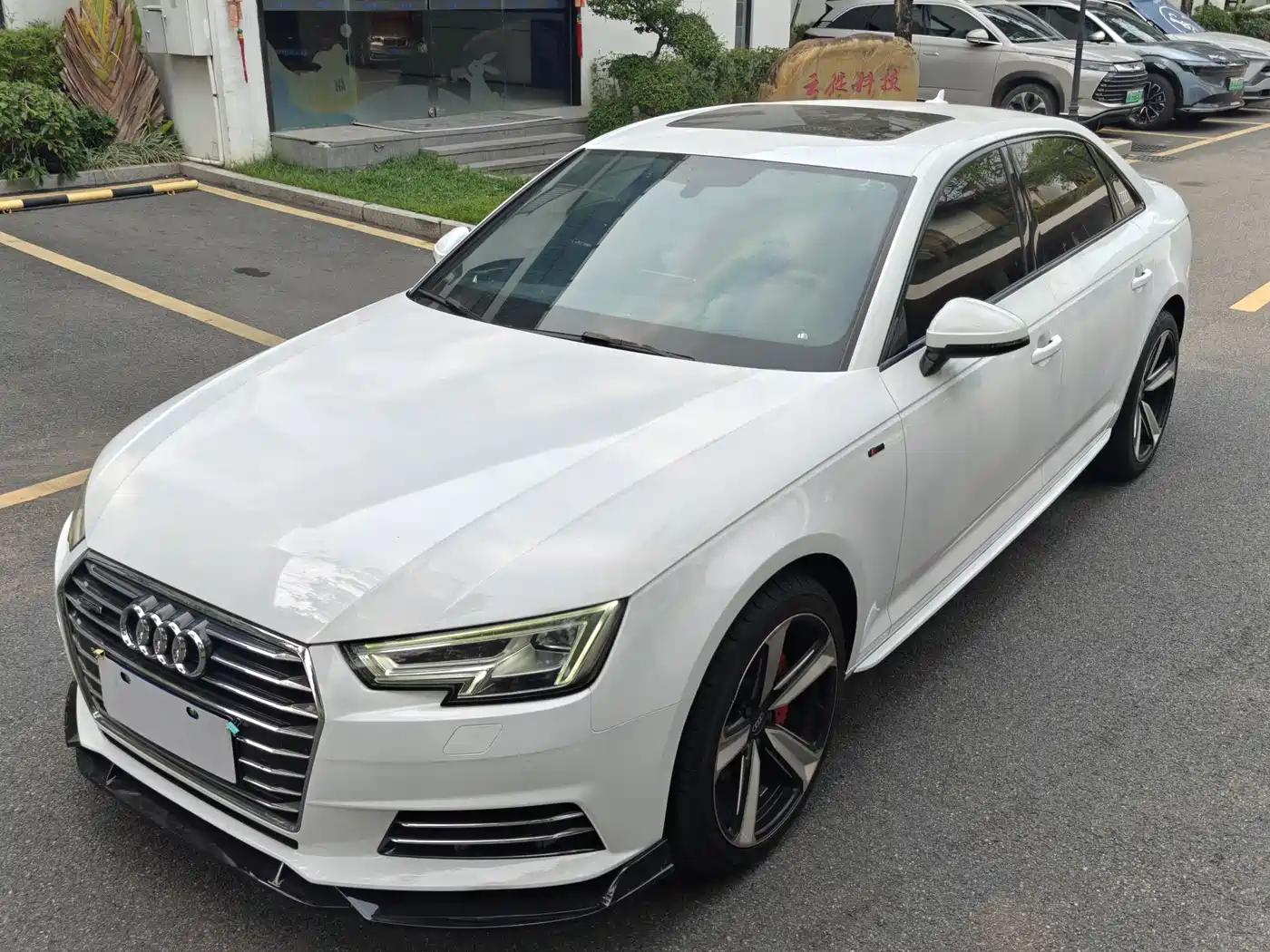 Audi A4L 2018 30th Anniversary 40 TFSI Sport фото 2