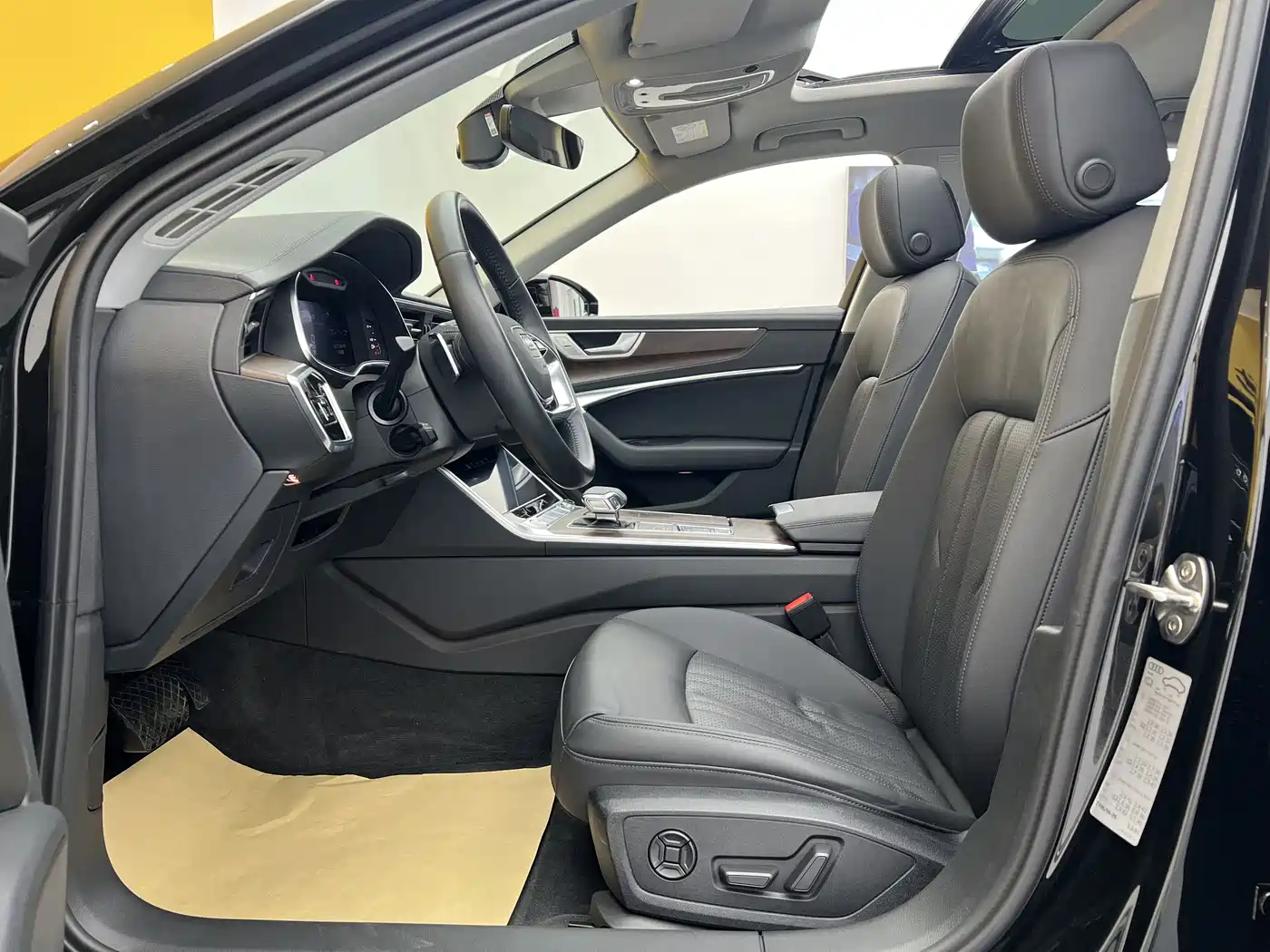 Audi A6 (Import) 2020 allroad quattro Explorer 55 TFSI Premium Off-Road фото 3