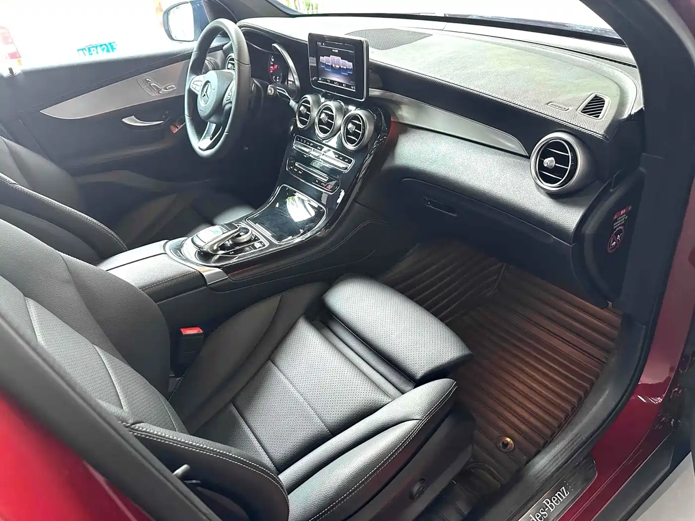 Mercedes-Benz GLC Coupe 2019 GLC 200 4MATIC Coupe SUV фото 9