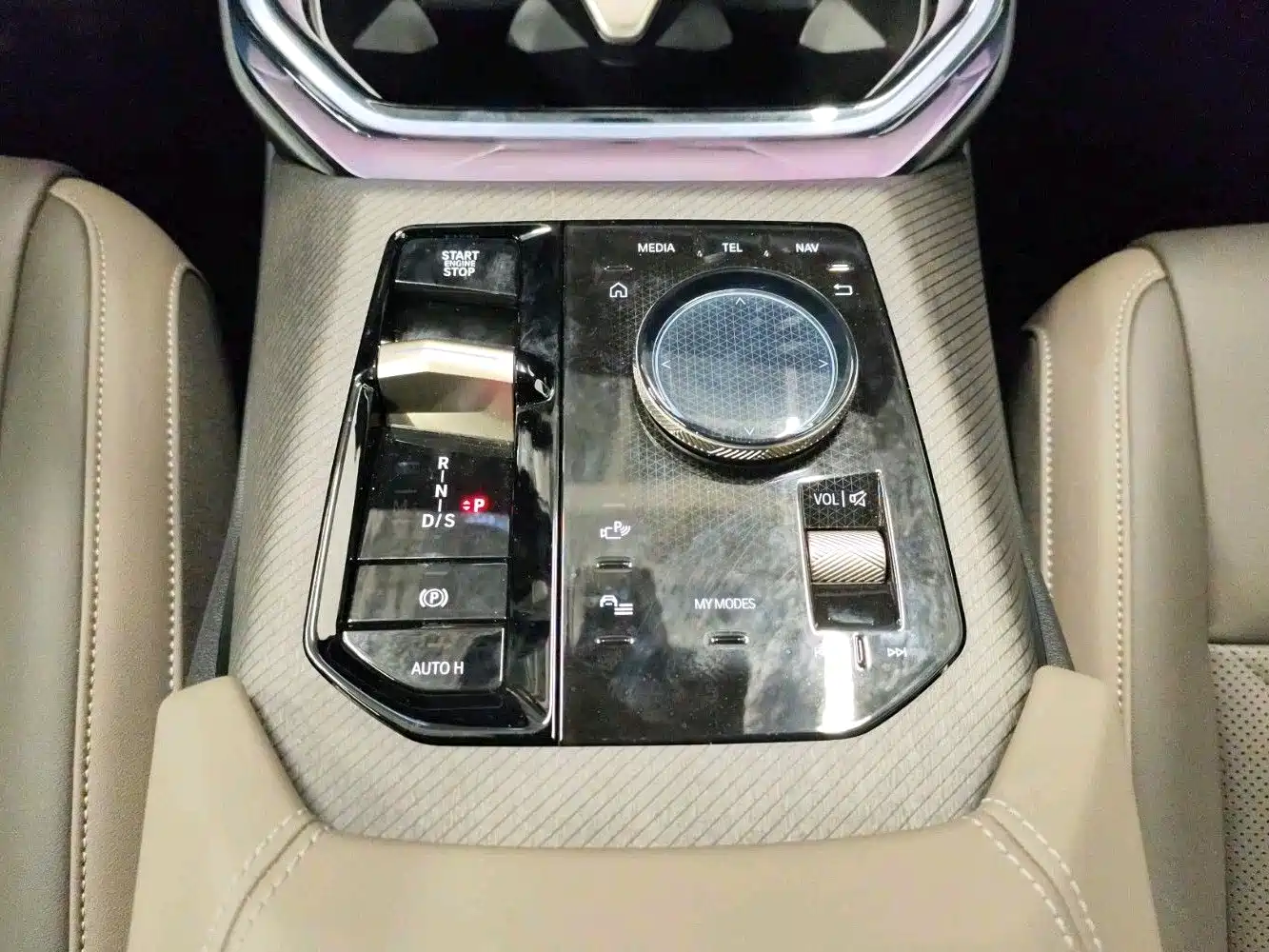 BMW X3 2025 xDrive25L Luxury Package фото 10