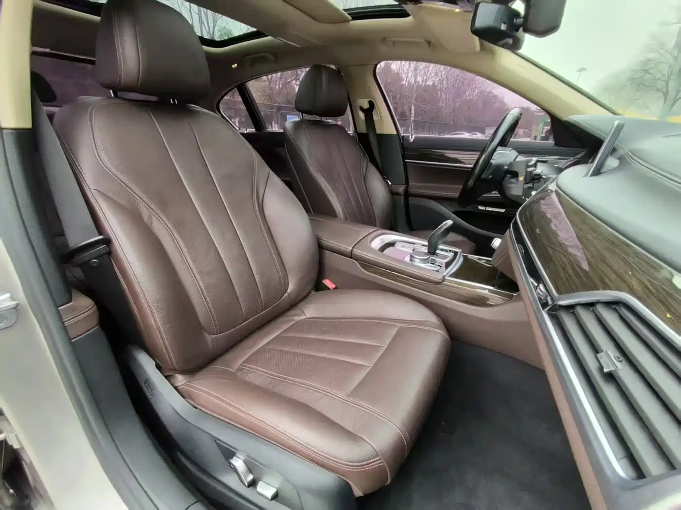 BMW 7 Series 2016 730Li Leading фото 10