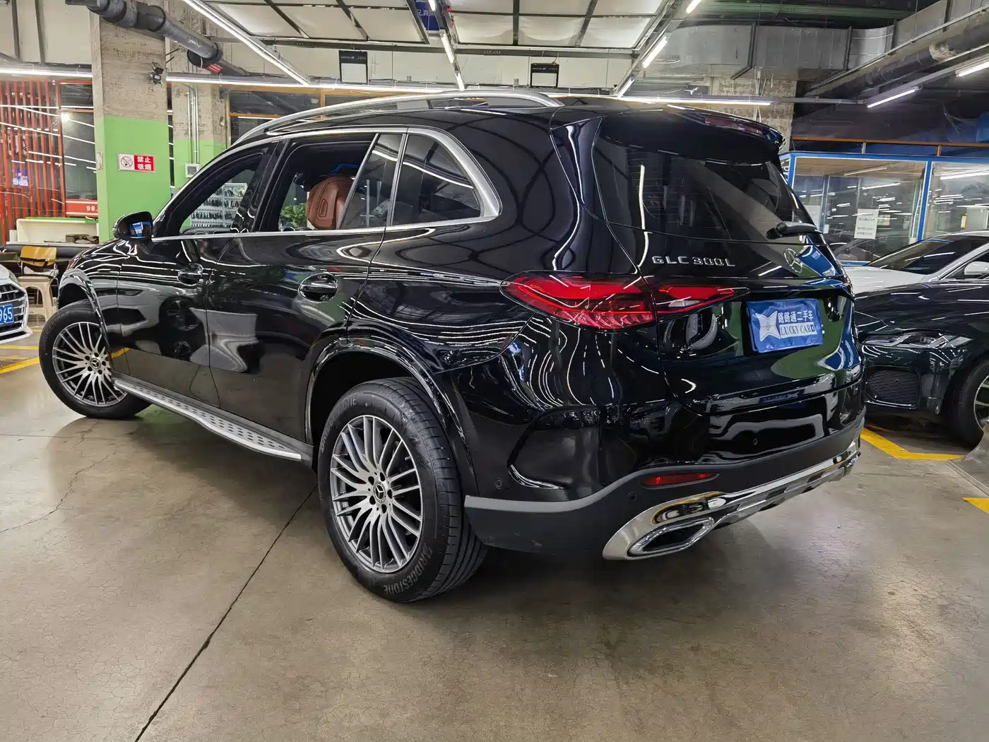 Mercedes-Benz GLC 2023 Facelift GLC 300 L 4MATIC Sport 7-Seater фото 6