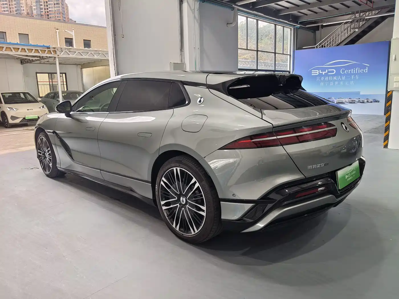Denza Z9GT 2024 1100 AWD Ultra Edition фото 4