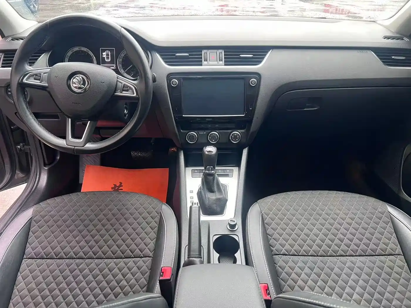 Škoda Octavia 2018 TSI280 DSG Luxury Edition фото 5