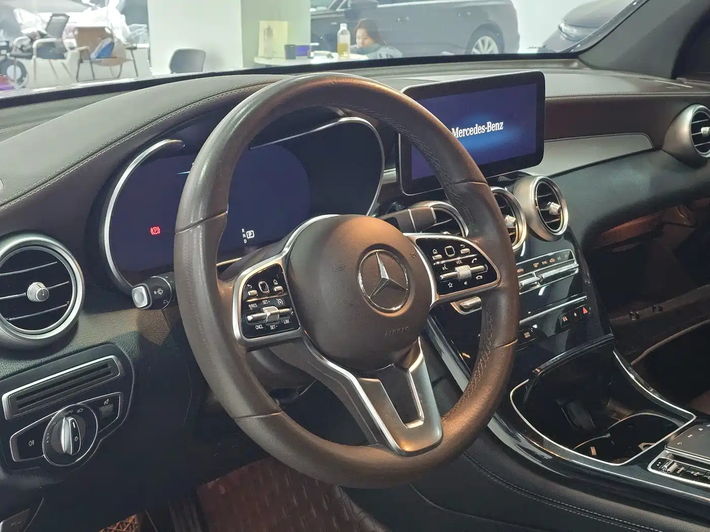 Mercedes-Benz GLC 2022 Model GLC 260 L 4MATIC Dynamic Edition фото 7